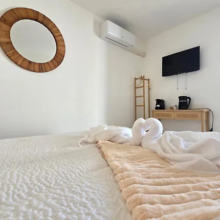 Les Saladelles Bed & Breakfast